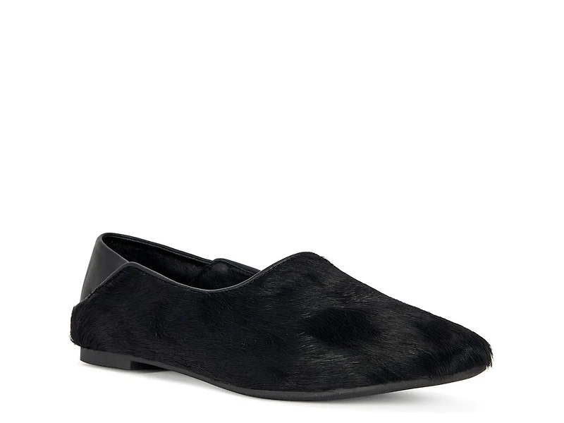 Amaris Flat