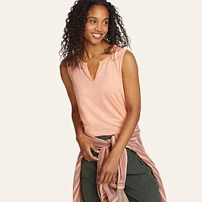 Women's Gate Check Sleeveless Split-Neck Tunic