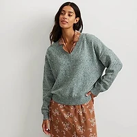 Women's Signature V-Neck Sweater