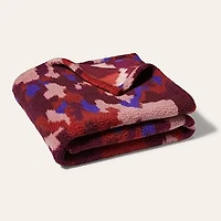 We Wander Pet Throw