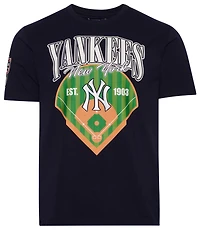 Pro Standard Yankees Homerun T-Shirt - Men's