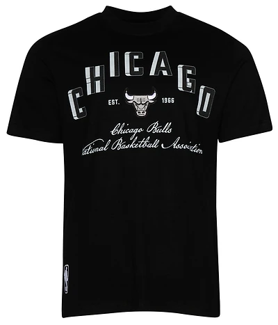 Pro Standard Chicago Bulls Black Cat S/S Flex T-Shirt - Men's