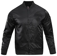 Pro Standard NEW YORK KNICKS SATIN JACKET - Men's