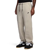 Nike Pantalon à ourlet ouvert en molleton Tech - Pour hommes