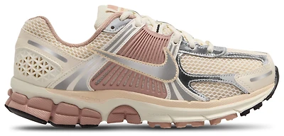 Nike Zoom Vomero 5 News - Women's