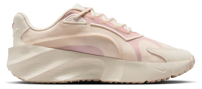 Nike Aura Edge - Women's
