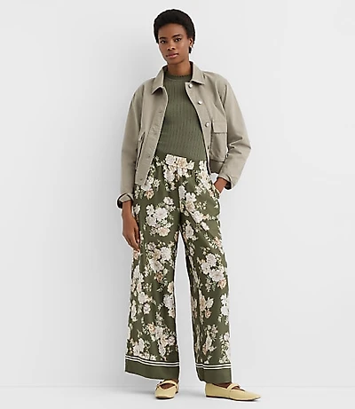 Petite Pull On Wide Leg Pants in Floral