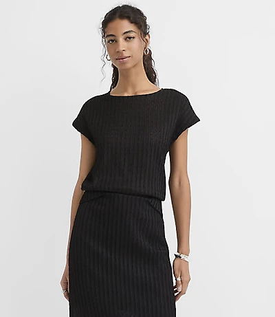 Ribbed Modern Wedge Tee