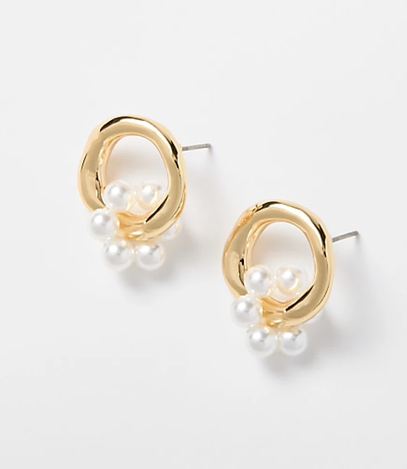 Pearlized Cluster Stud Earrings