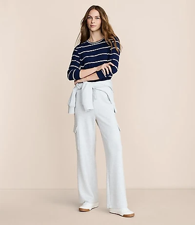 Lou & Grey Heathered Scubasoft Straight Leg Cargo Pants