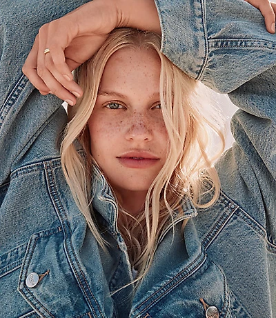 Petite Oversized Denim Trucker Jacket Vintage Light Indigo Wash
