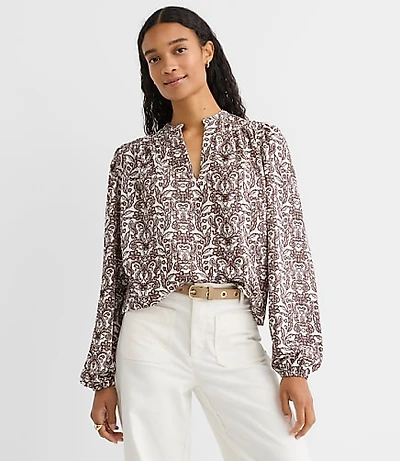 Petite Lace Garden Crinkle Knit Split Neck Blouse