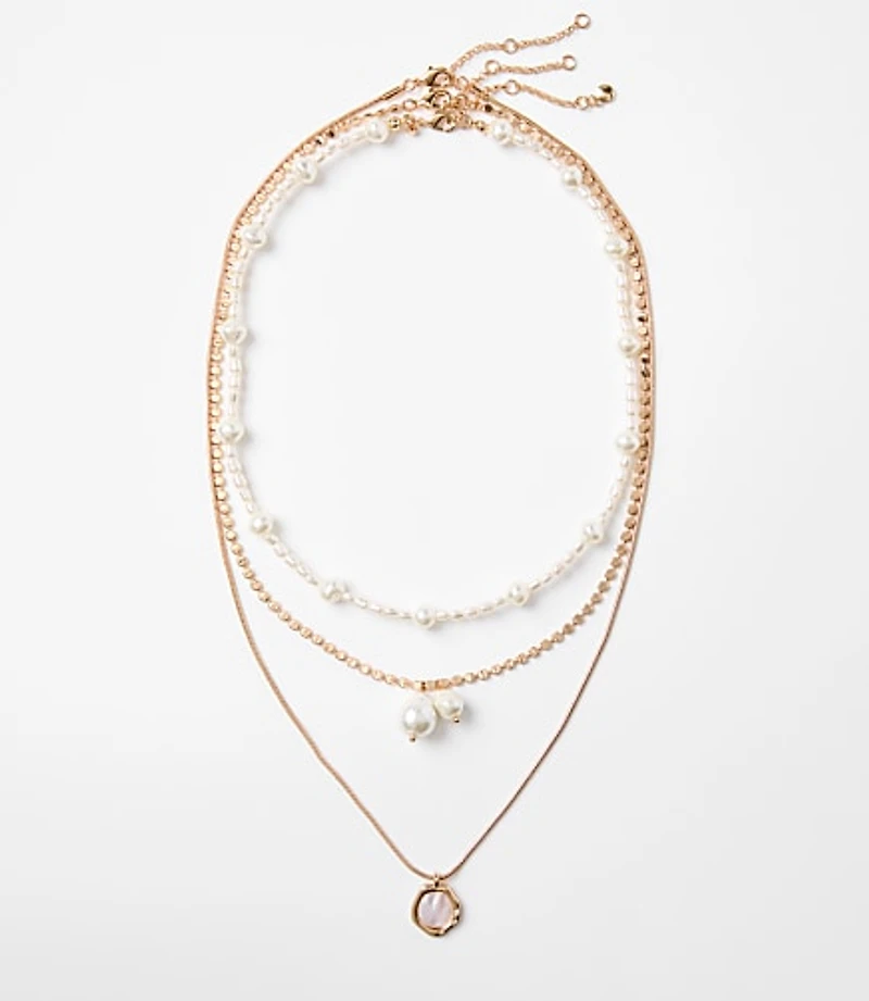 Pearlized Layered Pendant Necklace Set