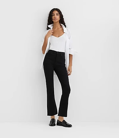 Rivete High Rise Kick Crop Jeans in Noir Wash
