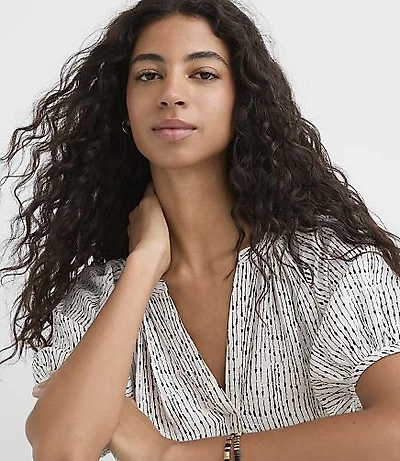 Raindrop Puff Sleeve Split Neck Top