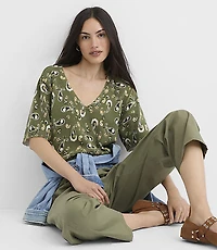 Bandana Print Relaxed V-Neck Sweater Tee