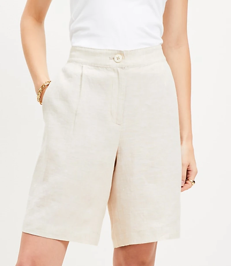 Bermuda Shorts in Linen