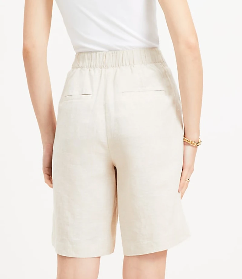 Bermuda Shorts in Linen