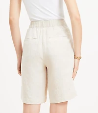Bermuda Shorts in Linen