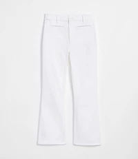 Rivete Curvy Welt Pocket High Rise Kick Crop Jeans White