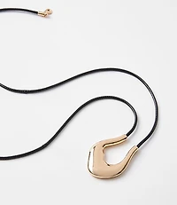 LOFT Versa Pendant Necklace