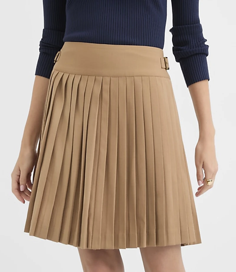 Side Buckle Pleated Mini Skirt