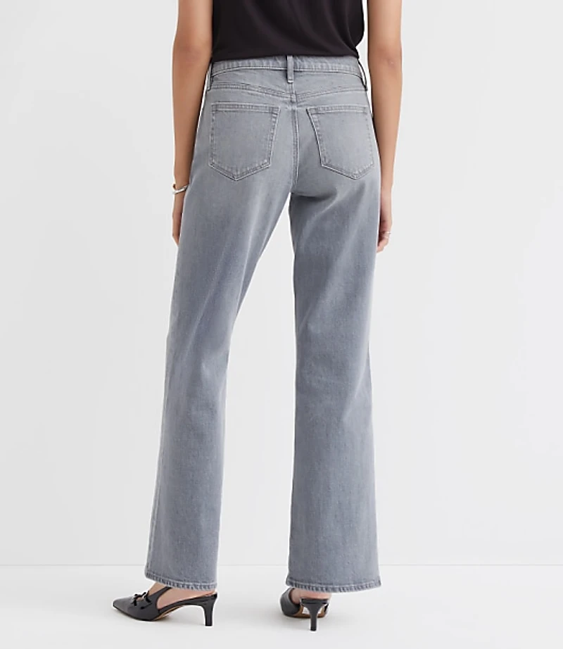 Mid Rise Relaxed Straight Jeans in Grey