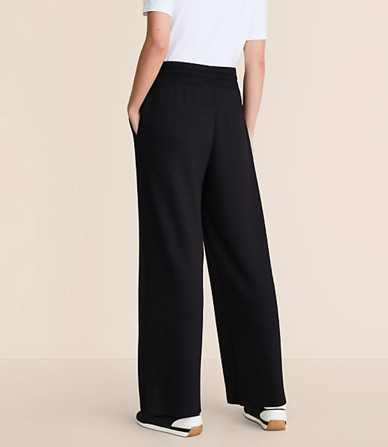 Lou & Grey Scubasoft Wide Leg Sweatpants