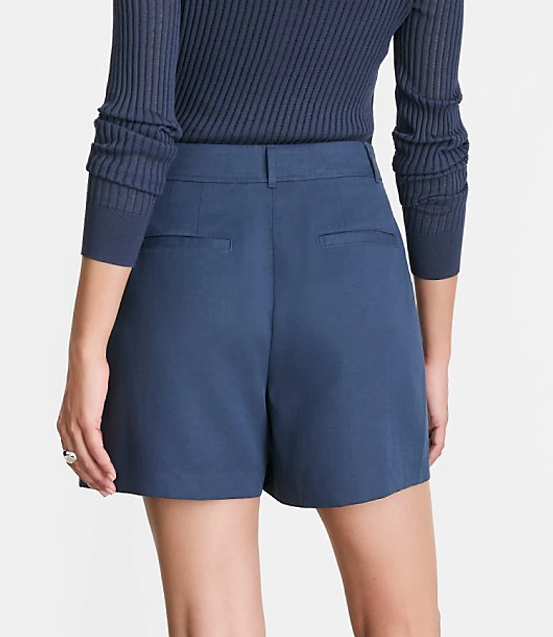 Petite LOFT Versa Pure Spun Pleated Shorts