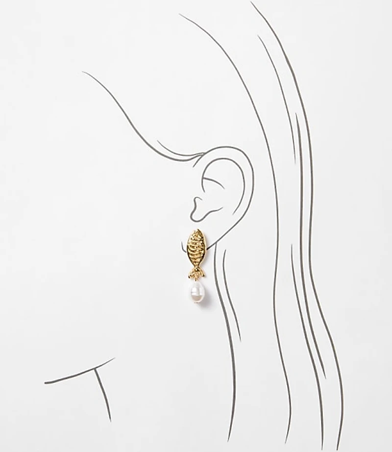 Pearlized Fish Stud Earrings