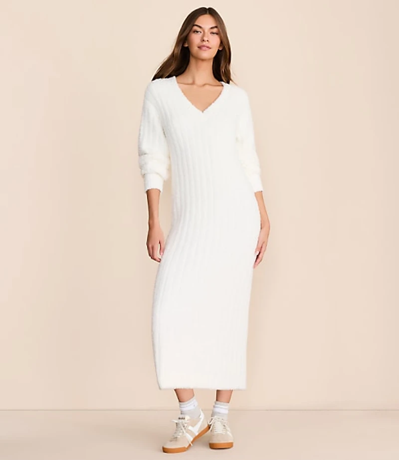 Lou & Grey Teddy V-Neck Maxi Dress