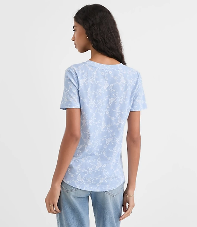 Bouquet Everyday V-Neck Tee