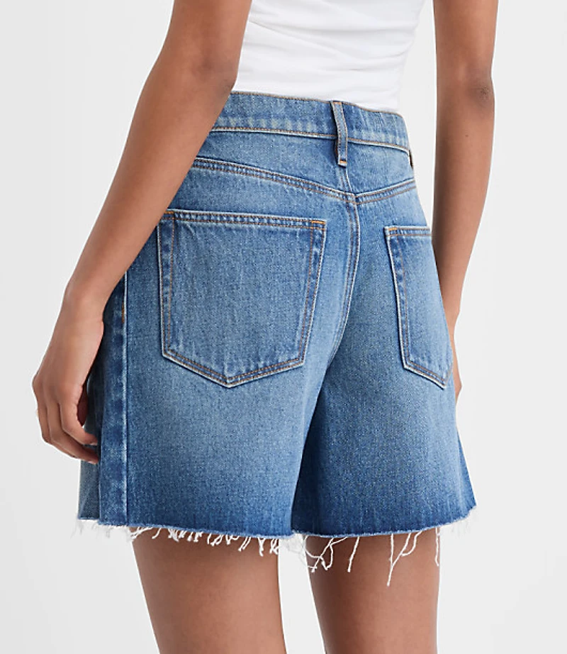 Rivete Fresh Cut Seamed Boyfriend Shorts Dark Wash