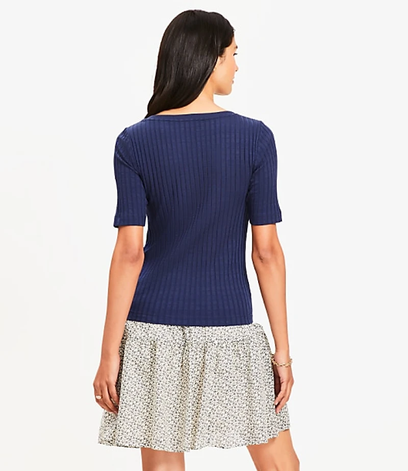 Ribbed Scoop Neck Tee