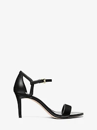 Simone Sandal
