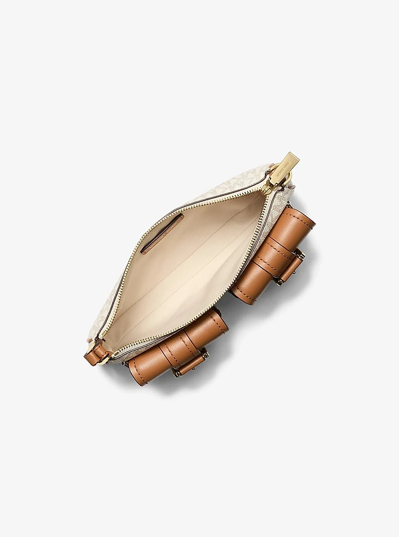 Zoe Small Signature Logo Pochette