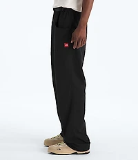 Men’s TNF™ Red Box Nylon Belted Pants