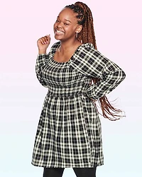 Tween Girls Plaid Smocked Dress