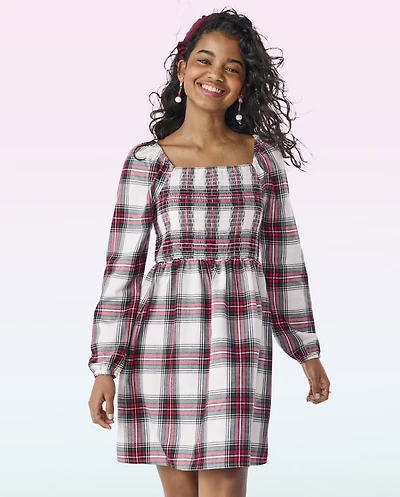 Tween Girls Plaid Smocked Dress