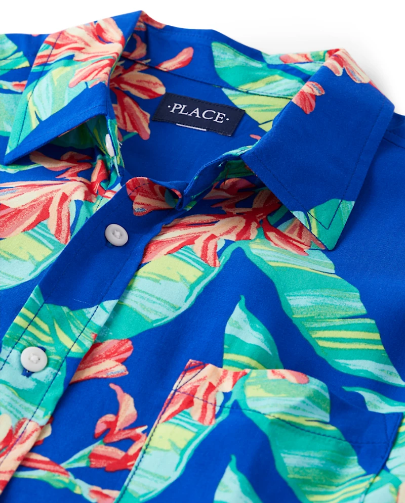 Chemise boutonnée tropicale assortie pour homme