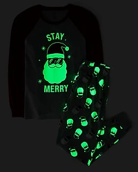 Pyjamas en coton assortis pour adultes et toute la famille, motif « Glow Stay Merry ».