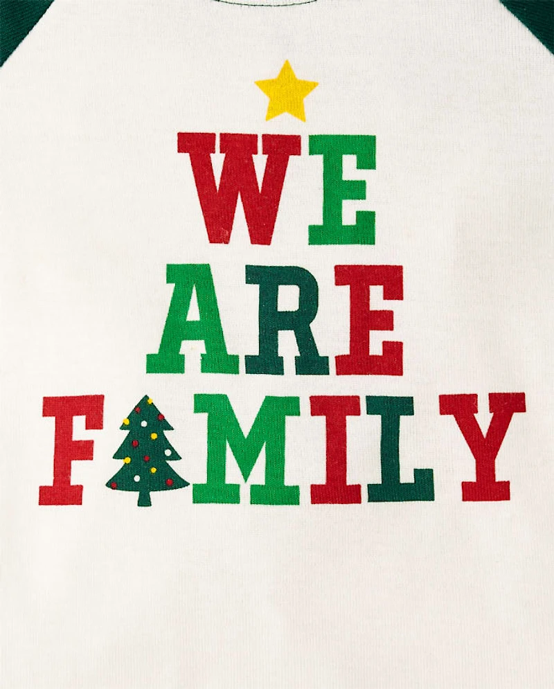 Pyjamas en coton ajustés assortis pour bébés et jeunes enfants « We Are Family »