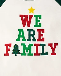 Pyjamas en coton ajustés assortis pour bébés et jeunes enfants « We Are Family »