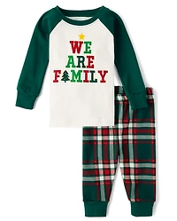 Pyjamas en coton ajustés assortis pour bébés et jeunes enfants « We Are Family »
