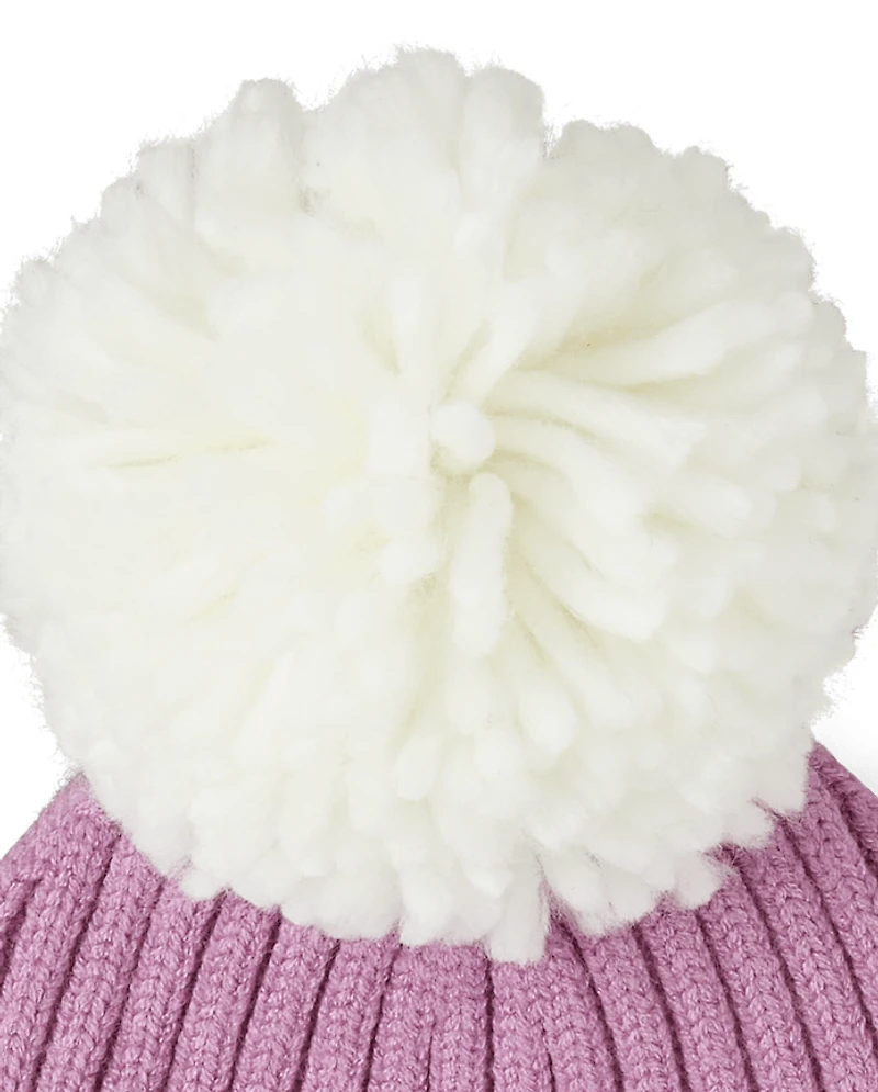 Bonnet à pompon en chenille pour petite fille
