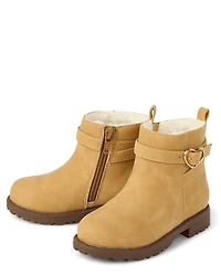 Toddler Girls Heart Buckle Booties