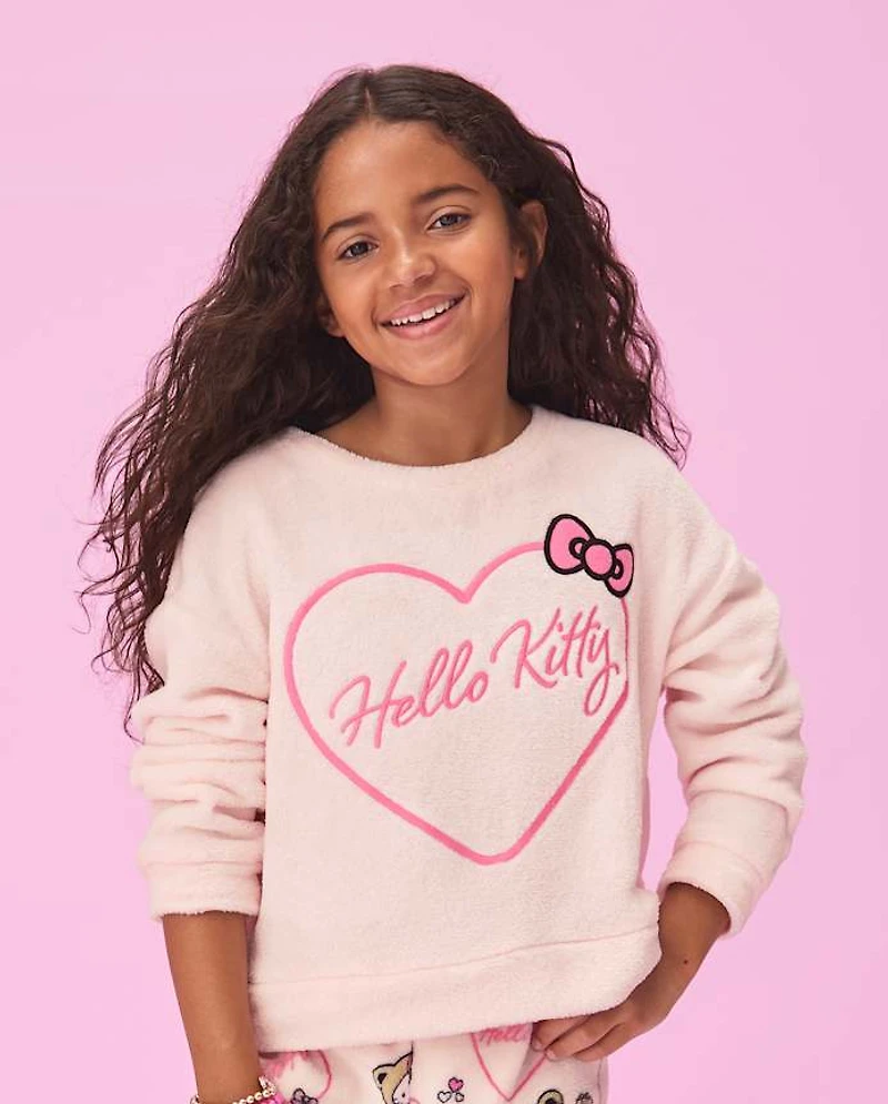 Girls Hello Kitty® Embroidered Heart Fleece Pajamas