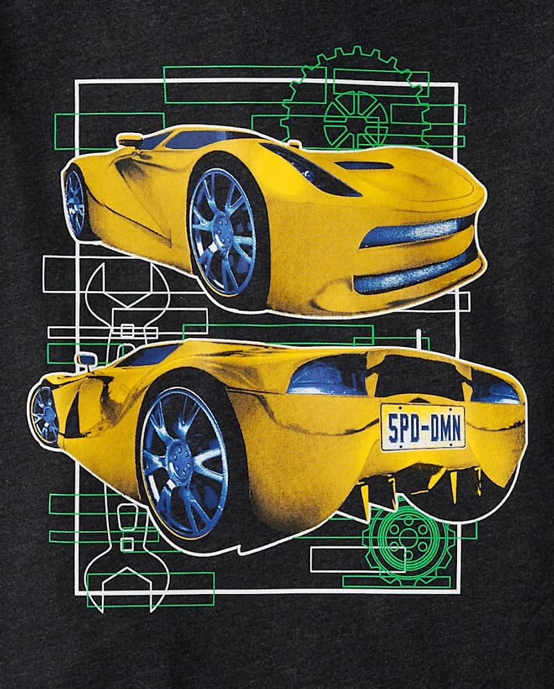 T-shirt graphique jaune pour garçon avec motif voiture de course