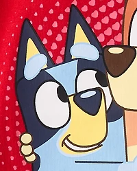 T-shirt graphique Bluey™ pour bébés et petites filles, motif câlins bisous, spécial Saint-Valentin