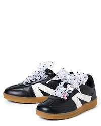 Girls Hello Kitty® Scalloped Low Top Sneakers